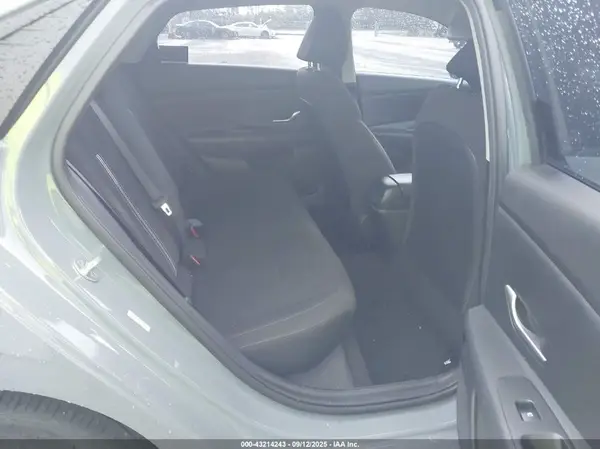 KMHLM4AG2PU384866 2023 HYUNDAI ELANTRA - Image 8