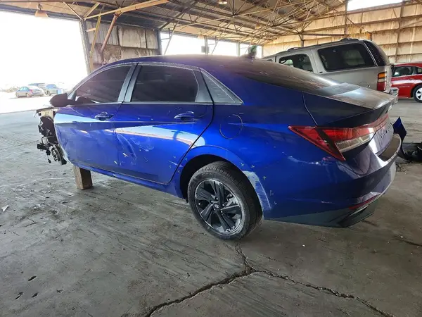 KMHLM4AG2PU391669 2023 HYUNDAI ELANTRA - Image 2