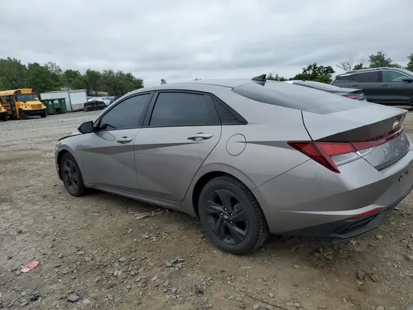 KMHLM4AG2PU392952 2023 HYUNDAI ELANTRA - Image 2