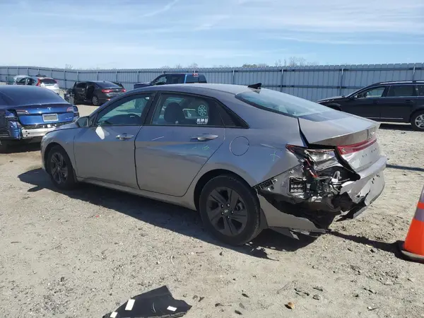 KMHLM4AG2PU393034 2023 HYUNDAI ELANTRA - Image 2