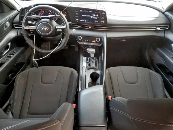 KMHLM4AG2PU395639 2023 HYUNDAI ELANTRA - Image 8