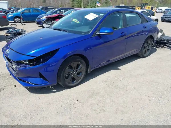 KMHLM4AG2PU417123 2023 HYUNDAI ELANTRA - Image 2