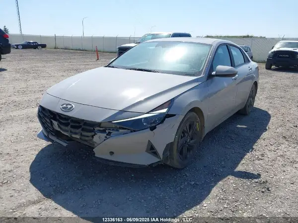 KMHLM4AG2PU433709 2023 HYUNDAI ELANTRA - Image 2