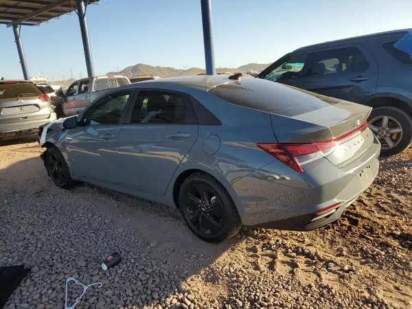 KMHLM4AG2PU437484 2023 HYUNDAI ELANTRA - Image 2