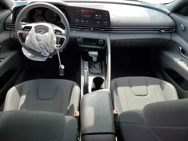 KMHLM4AG2PU437663 2023 HYUNDAI ELANTRA - Image 8