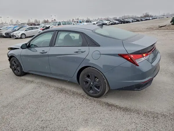 KMHLM4AG2PU438005 2023 HYUNDAI ELANTRA - Image 2