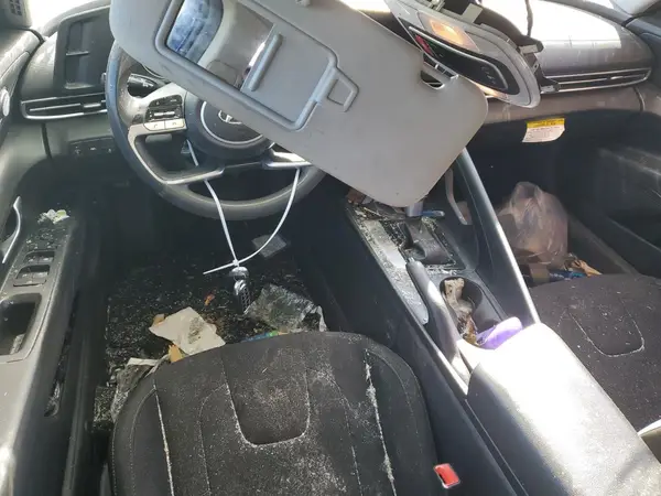 KMHLM4AG2PU438909 2023 HYUNDAI ELANTRA - Image 8