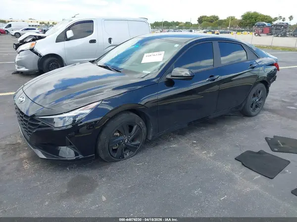 KMHLM4AG2PU462787 2023 HYUNDAI ELANTRA - Image 2