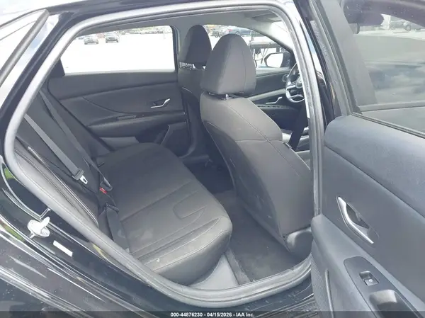 KMHLM4AG2PU462787 2023 HYUNDAI ELANTRA - Image 8