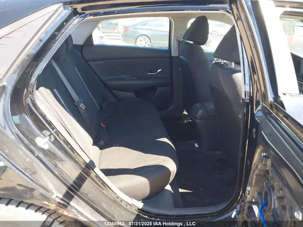 KMHLM4AG2PU468430 2023 HYUNDAI ELANTRA - Image 8