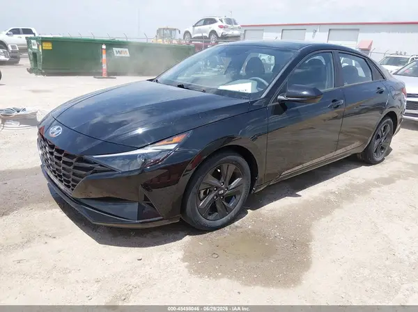 KMHLM4AG2PU468623 2023 HYUNDAI ELANTRA - Image 2