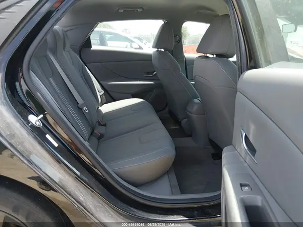 KMHLM4AG2PU468623 2023 HYUNDAI ELANTRA - Image 8