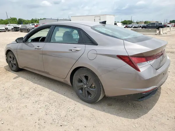 KMHLM4AG2PU477547 2023 HYUNDAI ELANTRA - Image 2
