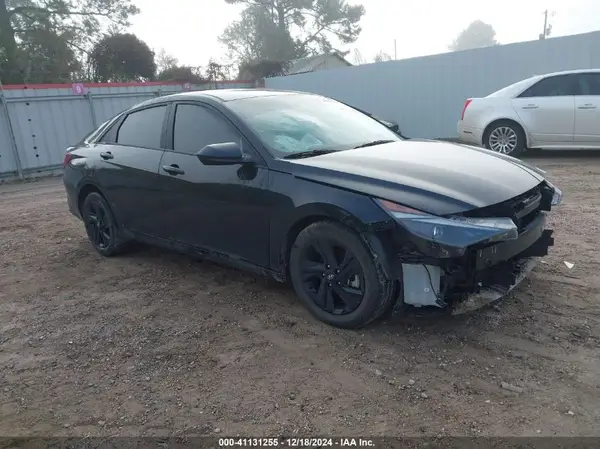 KMHLM4AG2PU520848 2023 HYUNDAI ELANTRA - Image 1