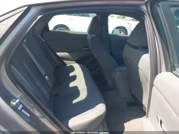 KMHLM4AG2PU529176 2023 HYUNDAI ELANTRA - Image 8