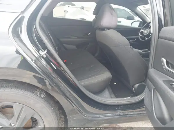 KMHLM4AG2PU543689 2023 HYUNDAI ELANTRA - Image 8
