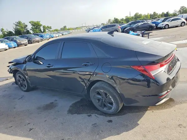 KMHLM4AG2PU546821 2023 HYUNDAI ELANTRA - Image 2