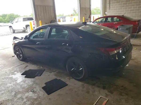KMHLM4AG2PU560461 2023 HYUNDAI ELANTRA - Image 2