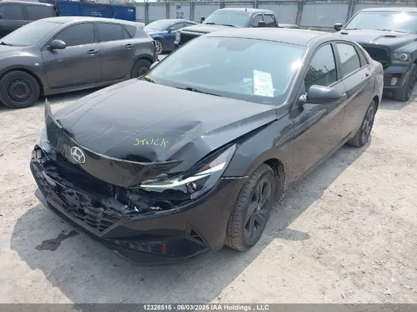 KMHLM4AG2PU562257 2023 HYUNDAI ELANTRA - Image 2