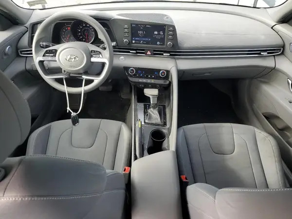 KMHLM4AG2PU567944 2023 HYUNDAI ELANTRA - Image 8