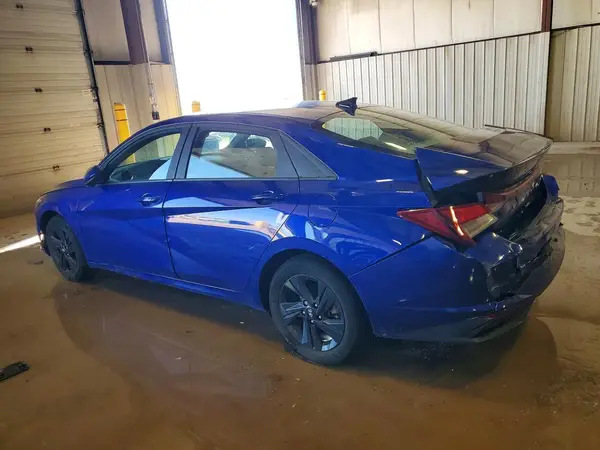 KMHLM4AG2PU572187 2023 HYUNDAI ELANTRA - Image 2