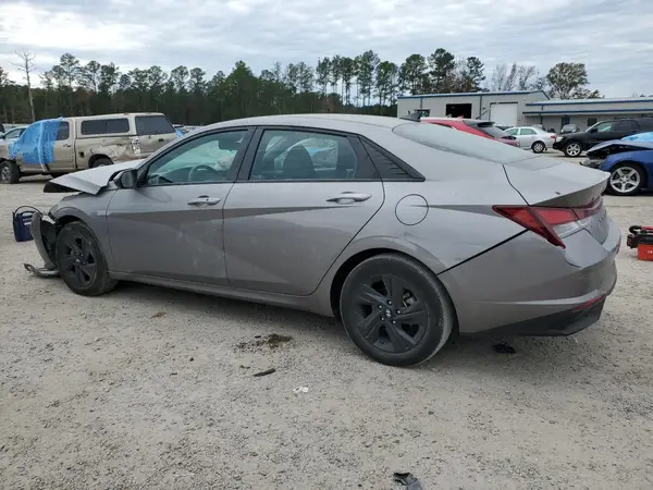 KMHLM4AG2PU587093 2023 HYUNDAI ELANTRA - Image 2