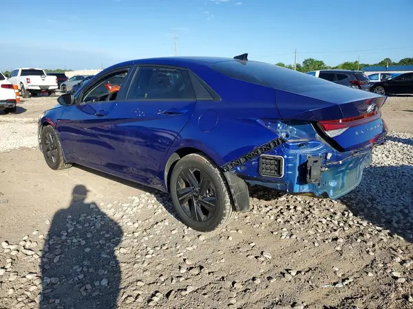 KMHLM4AG2PU587899 2023 HYUNDAI ELANTRA - Image 2