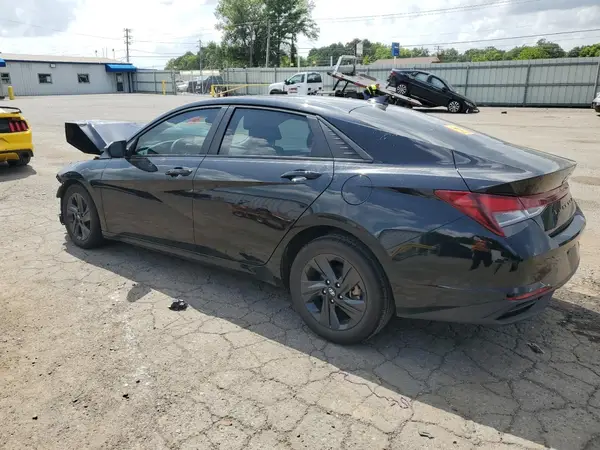 KMHLM4AG2PU589443 2023 HYUNDAI ELANTRA - Image 2