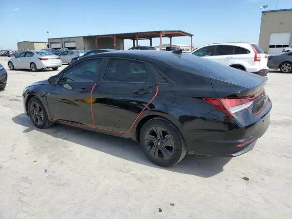 KMHLM4AG2PU605432 2023 HYUNDAI ELANTRA - Image 2