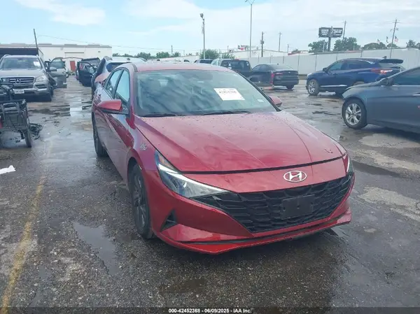 KMHLM4AG2PU611571 2023 HYUNDAI ELANTRA - Image 1