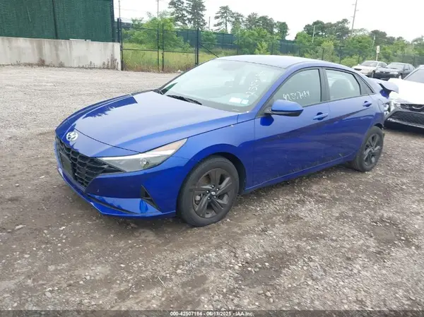 KMHLM4AG2PU617984 2023 HYUNDAI ELANTRA - Image 2