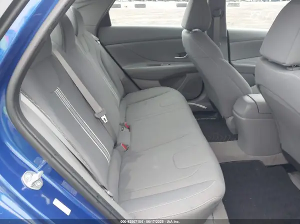 KMHLM4AG2PU617984 2023 HYUNDAI ELANTRA - Image 8