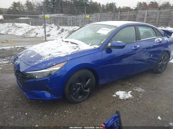 KMHLM4AG2PU620206 2023 HYUNDAI ELANTRA - Image 2