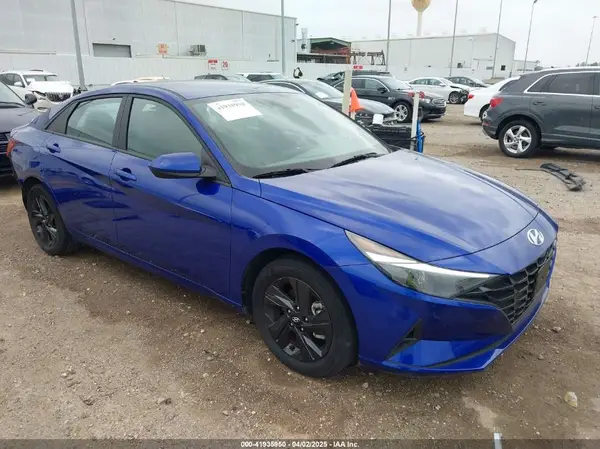 KMHLM4AG2PU626328 2023 HYUNDAI ELANTRA - Image 1