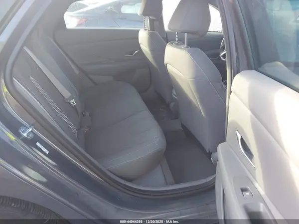 KMHLM4AG2PU627964 2023 HYUNDAI ELANTRA - Image 8
