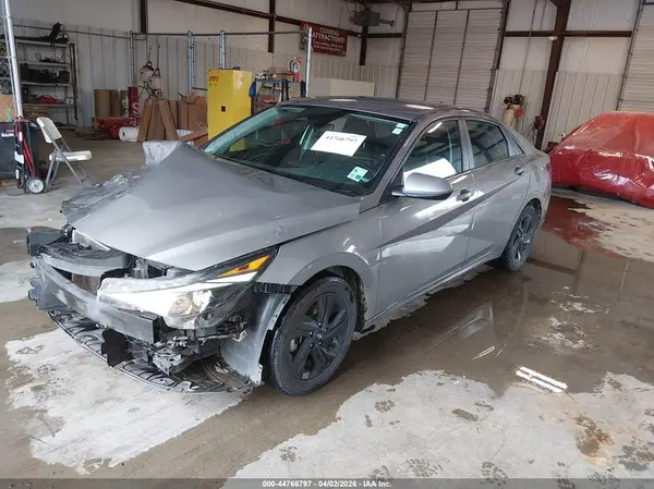 KMHLM4AG3MU065357 2021 HYUNDAI ELANTRA - Image 2