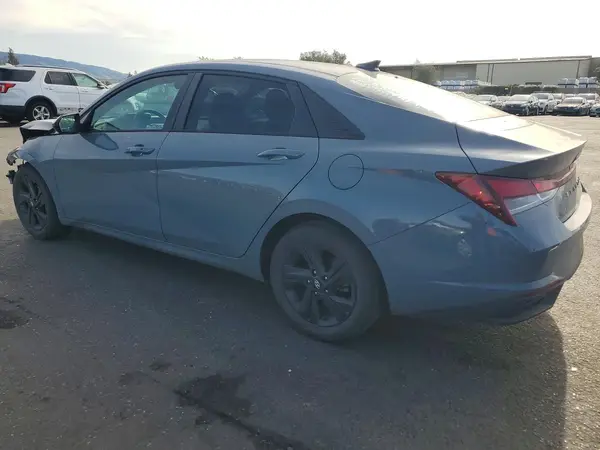 KMHLM4AG3MU066394 2021 HYUNDAI ELANTRA - Image 2