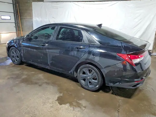 KMHLM4AG3MU069375 2021 HYUNDAI ELANTRA - Image 2