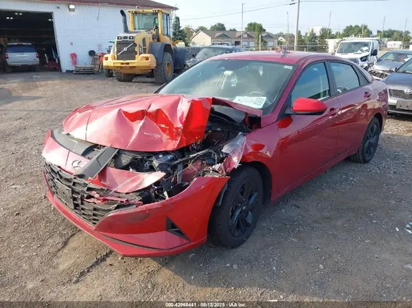 KMHLM4AG3MU069828 2021 HYUNDAI ELANTRA - Image 2