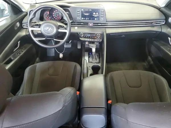 KMHLM4AG3MU071384 2021 HYUNDAI ELANTRA - Image 8