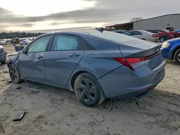 KMHLM4AG3MU071465 2021 HYUNDAI ELANTRA - Image 2