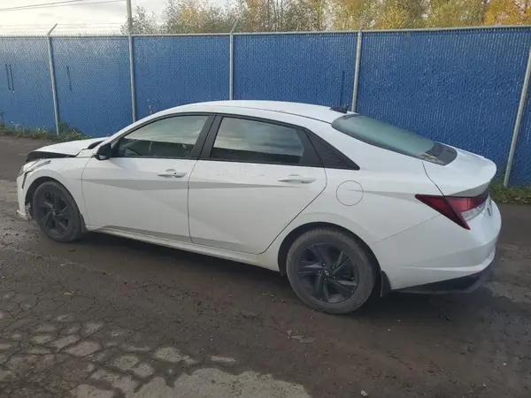 KMHLM4AG3MU084636 2021 HYUNDAI ELANTRA - Image 2