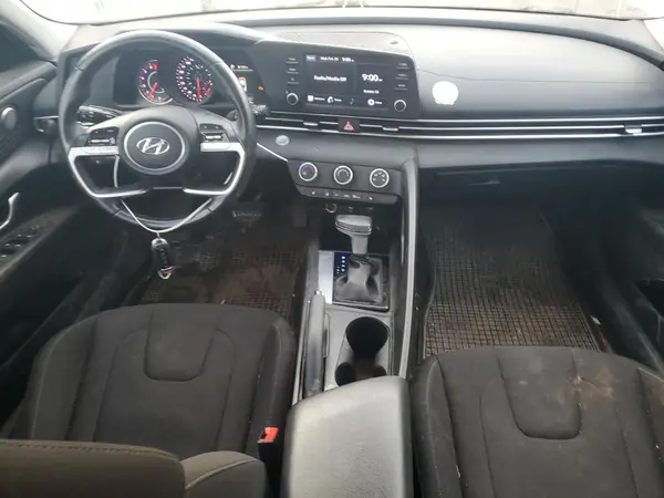 KMHLM4AG3MU084636 2021 HYUNDAI ELANTRA - Image 8