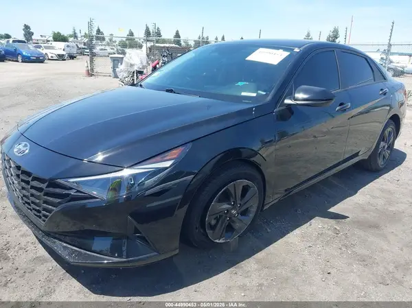 KMHLM4AG3MU121779 2021 HYUNDAI ELANTRA - Image 2