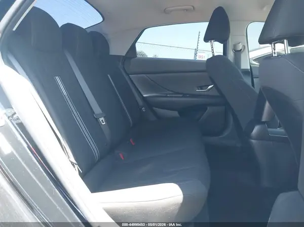 KMHLM4AG3MU121779 2021 HYUNDAI ELANTRA - Image 8