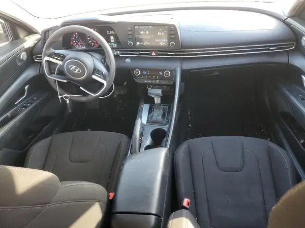 KMHLM4AG3MU161487 2021 HYUNDAI ELANTRA - Image 8