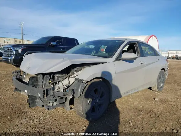 KMHLM4AG3MU171355 2021 HYUNDAI ELANTRA - Image 2