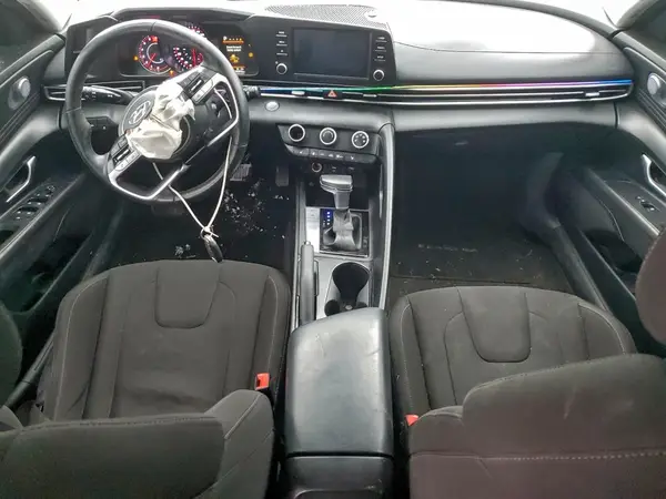 KMHLM4AG3MU172375 2021 HYUNDAI ELANTRA - Image 8