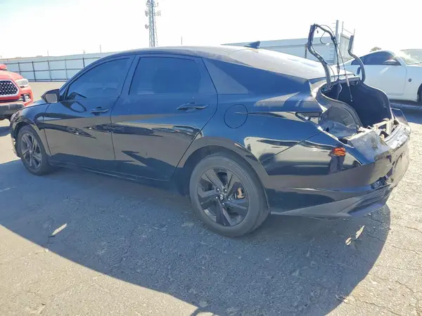 KMHLM4AG3MU177611 2021 HYUNDAI ELANTRA - Image 2