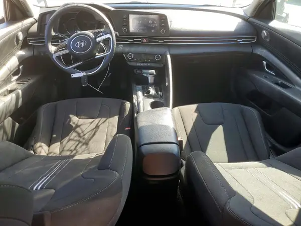 KMHLM4AG3MU190505 2021 HYUNDAI ELANTRA - Image 8